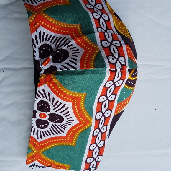 Reversible African Face Mask - Picture 5 of 16